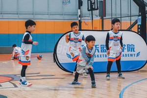 小学生篮球训练小游戏视频大全